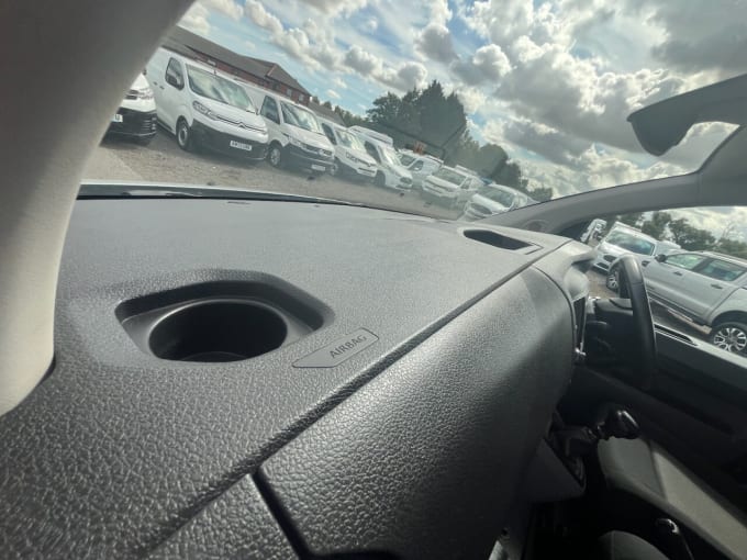 2025 Vauxhall Vivaro