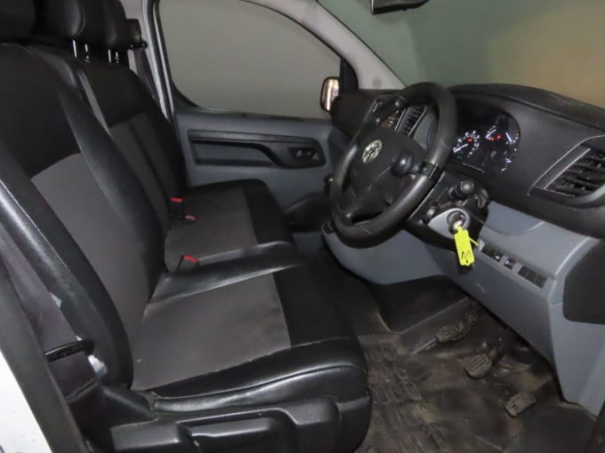 2025 Vauxhall Vivaro