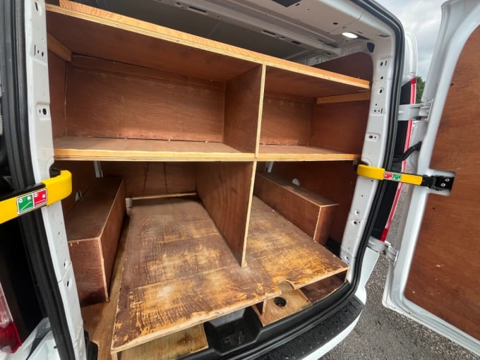 2025 Ford Transit Custom