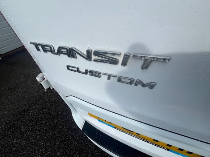 2025 Ford Transit Custom