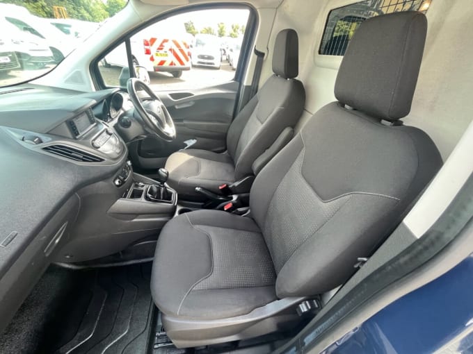 2025 Ford Transit Courier