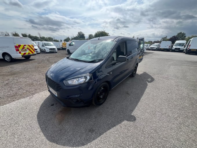 2025 Ford Transit Courier