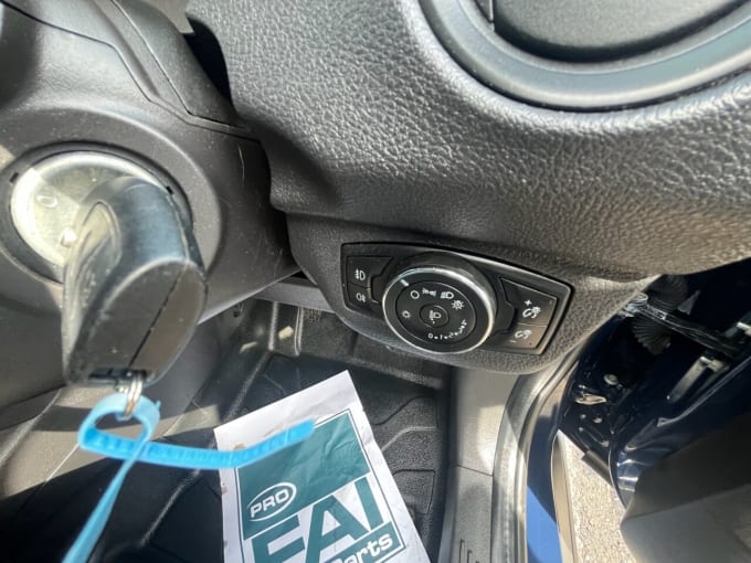 2025 Ford Transit Courier