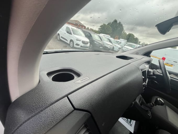 2025 Vauxhall Vivaro