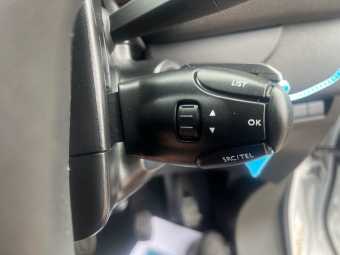 2025 Peugeot Expert