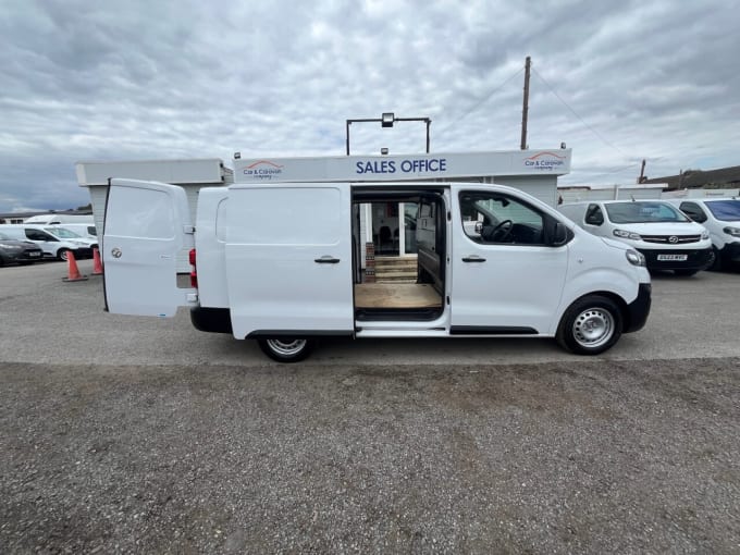 2025 Vauxhall Vivaro