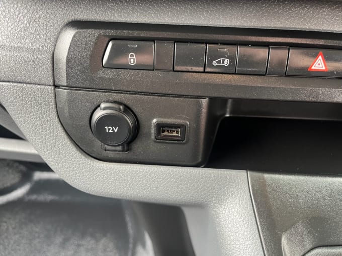 2025 Vauxhall Vivaro