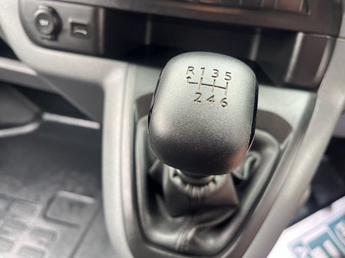 2025 Vauxhall Vivaro