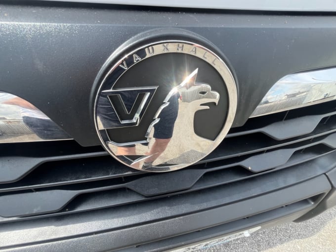 2025 Vauxhall Movano