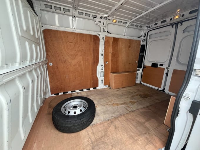 2025 Vauxhall Movano