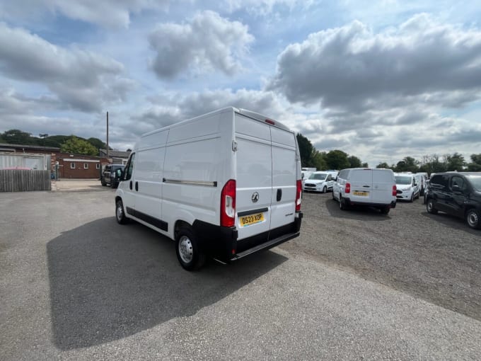 2025 Vauxhall Movano