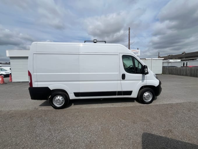 2025 Vauxhall Movano