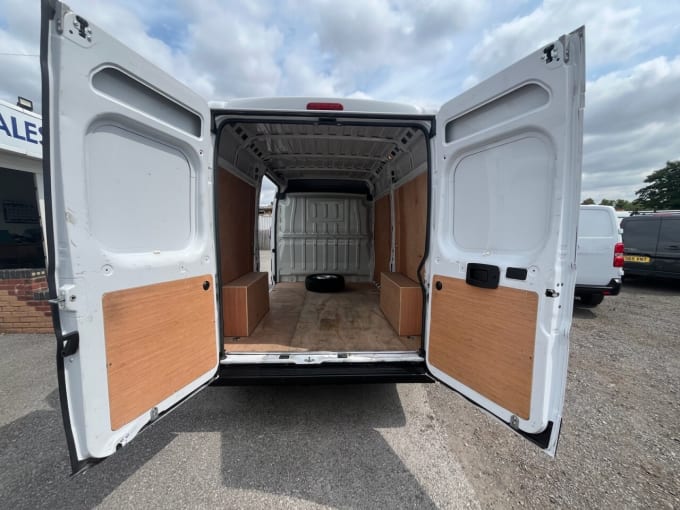 2025 Vauxhall Movano