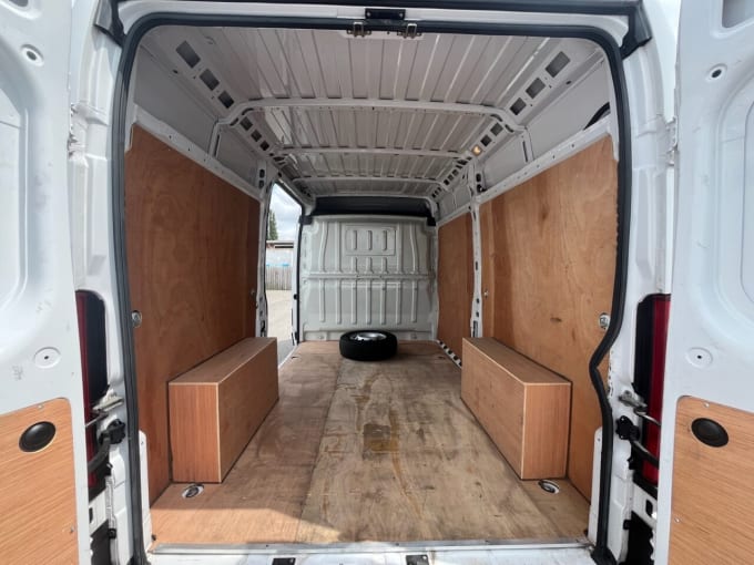 2025 Vauxhall Movano