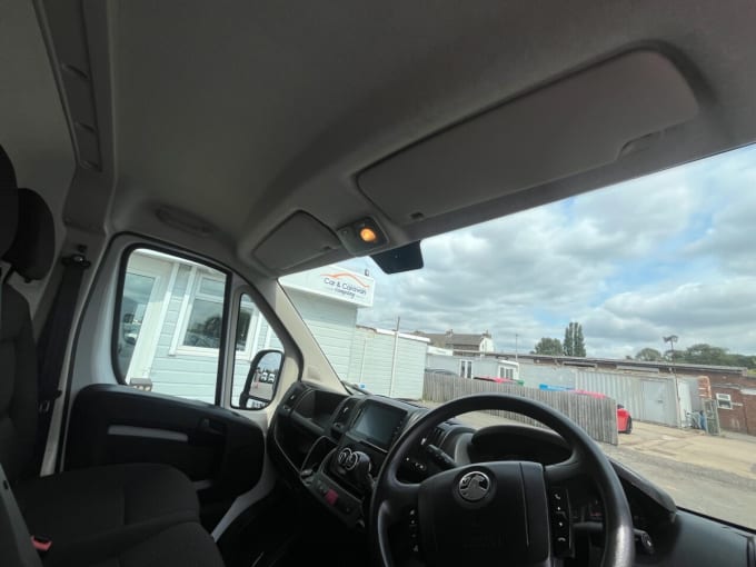 2025 Vauxhall Movano