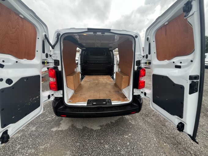 2025 Vauxhall Vivaro