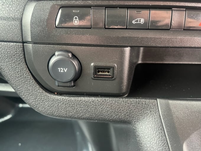 2025 Vauxhall Vivaro