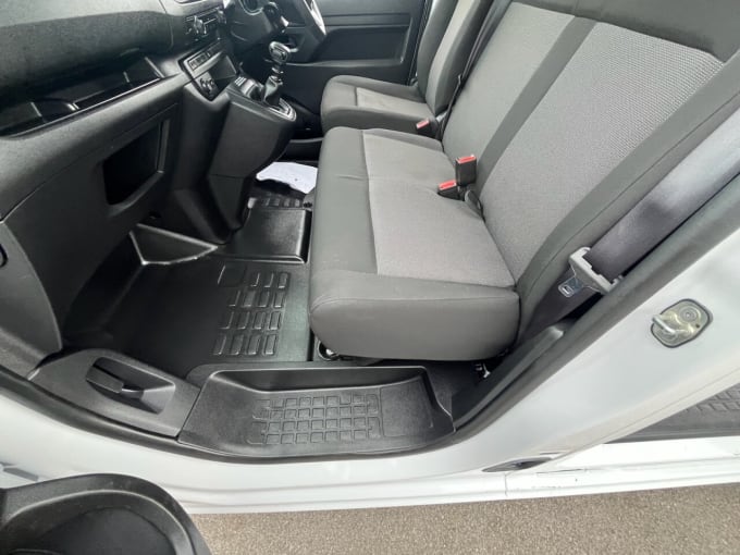 2025 Vauxhall Vivaro