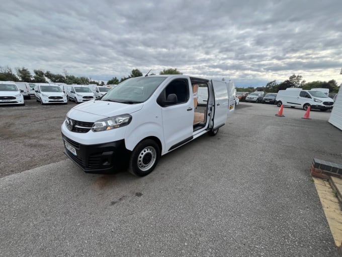 2025 Vauxhall Vivaro