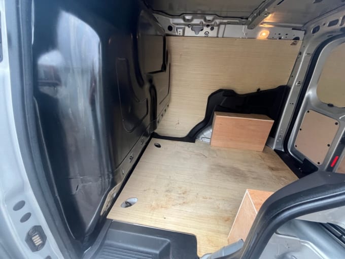 2025 Ford Transit Courier