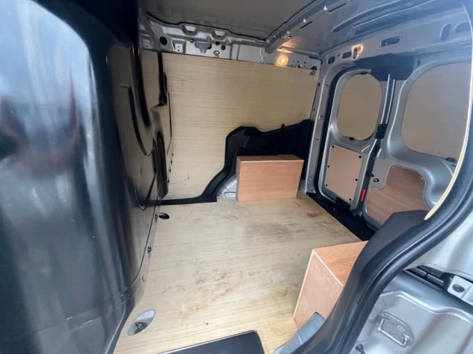 2025 Ford Transit Courier