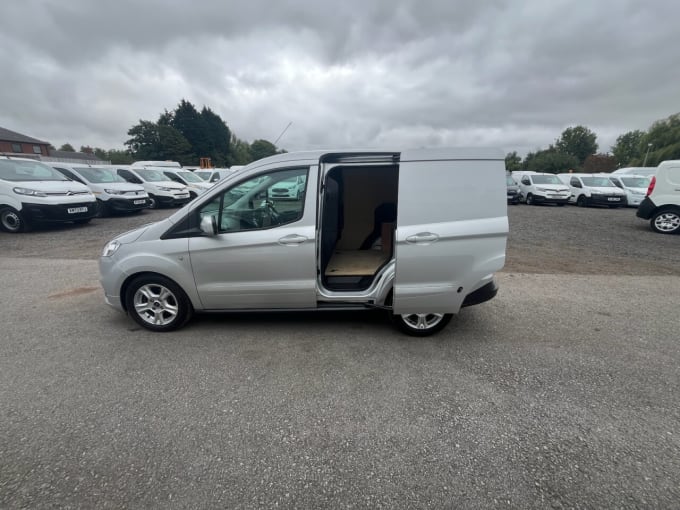 2025 Ford Transit Courier