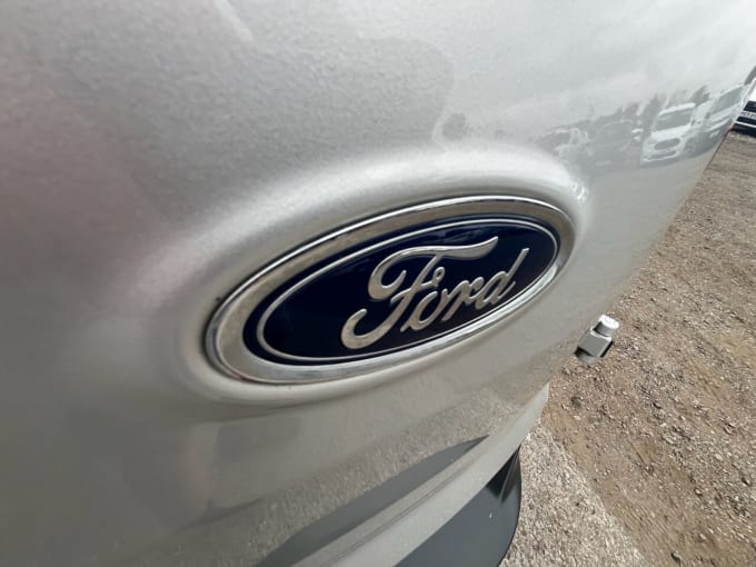 2025 Ford Transit Courier