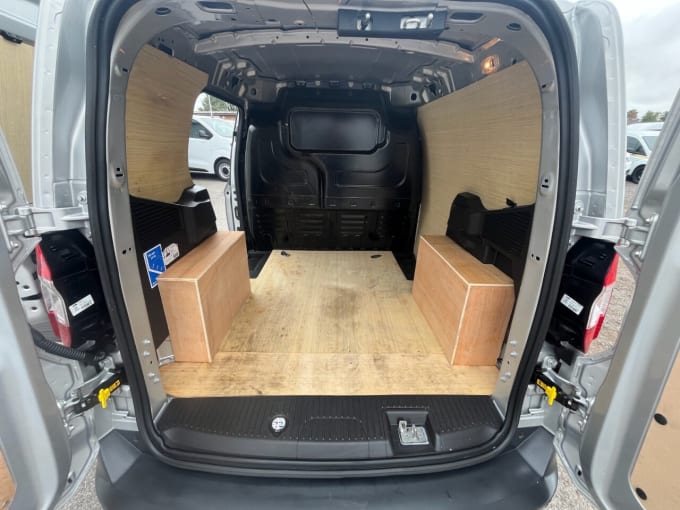 2025 Ford Transit Courier