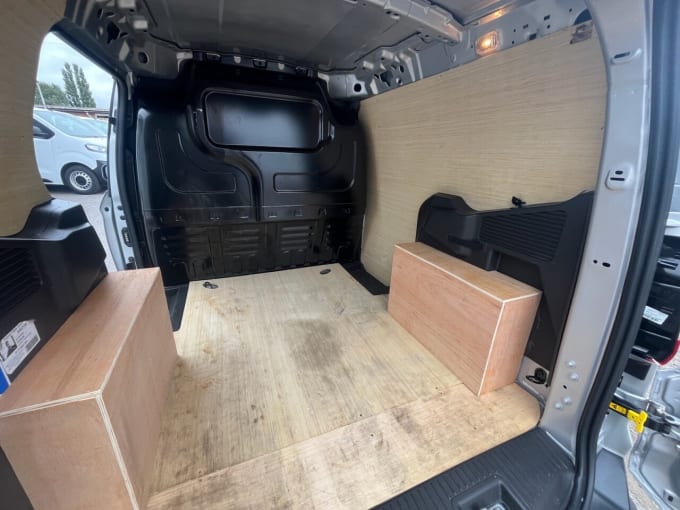 2025 Ford Transit Courier