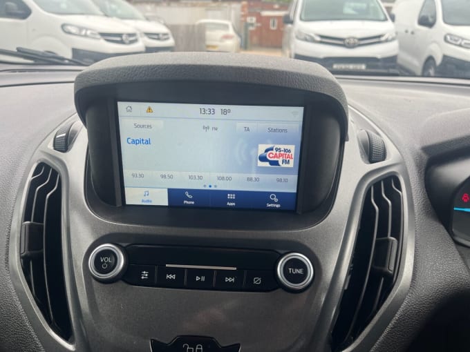 2025 Ford Transit Courier