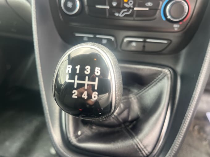 2025 Ford Transit Connect