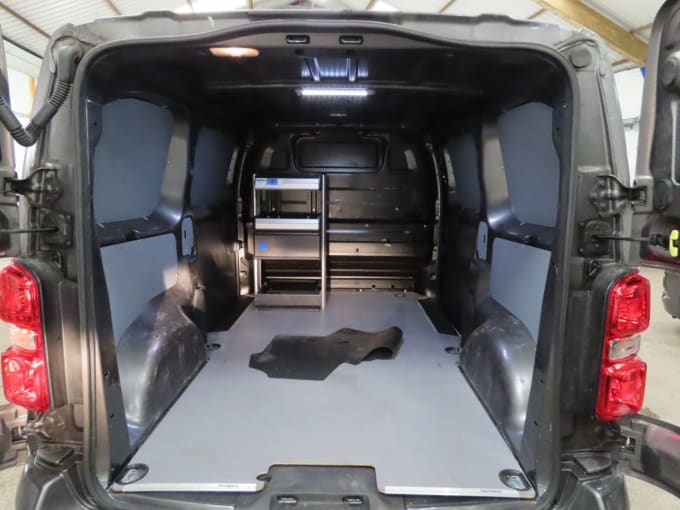 2025 Vauxhall Vivaro