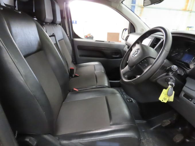 2025 Vauxhall Vivaro