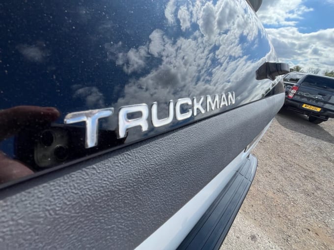 2025 Isuzu D-max