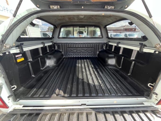 2025 Isuzu D-max