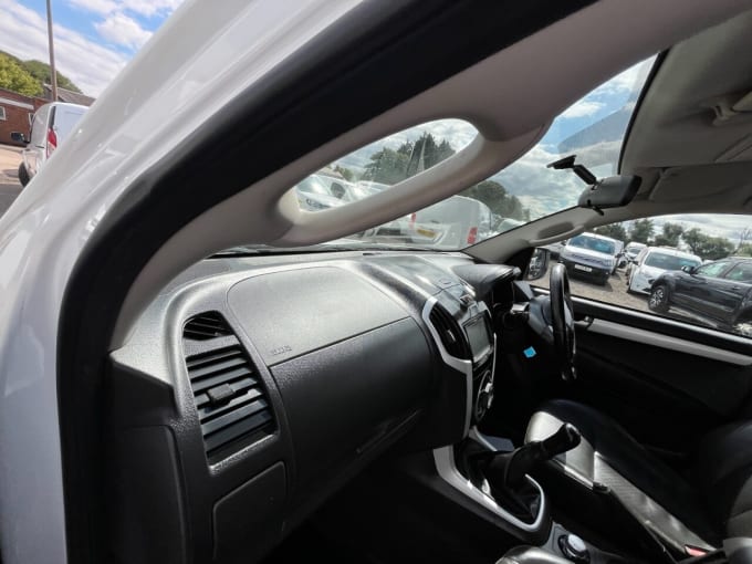 2025 Isuzu D-max