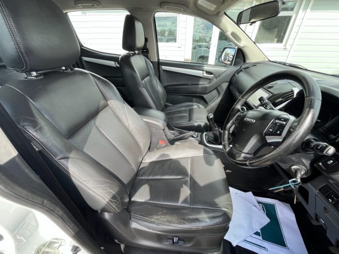 2025 Isuzu D-max