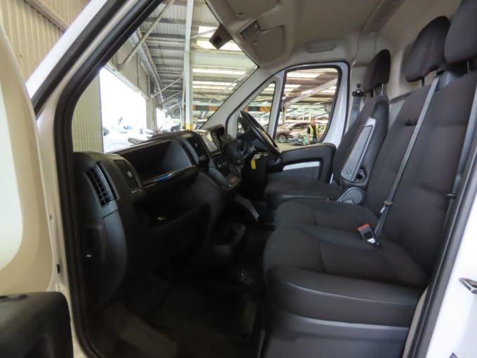 2025 Vauxhall Movano