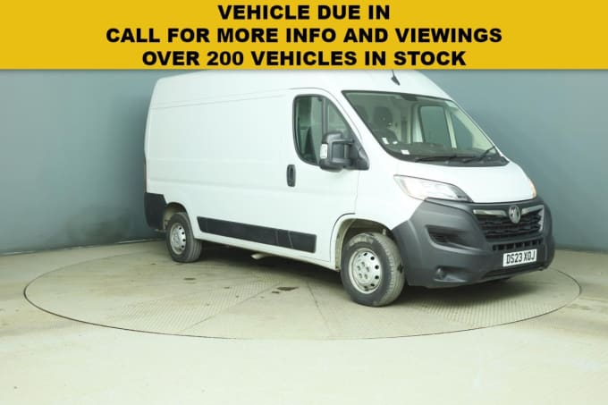 2025 Vauxhall Movano