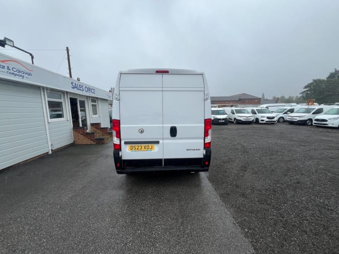 2025 Vauxhall Movano