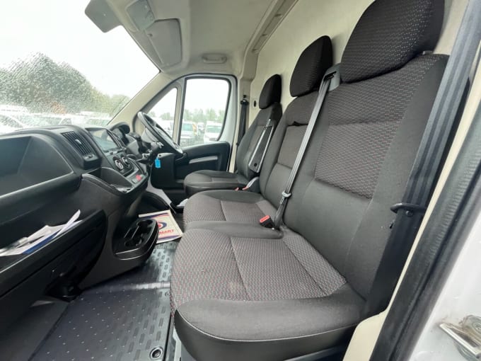 2025 Vauxhall Movano