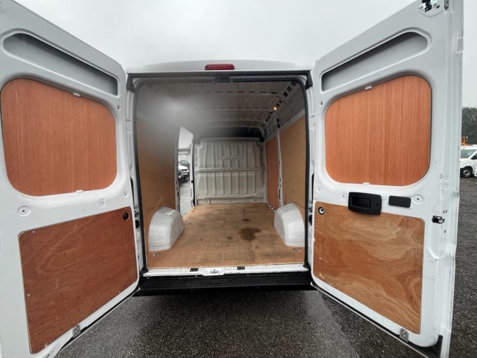 2025 Vauxhall Movano