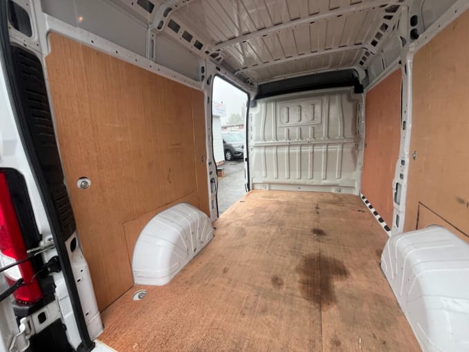 2025 Vauxhall Movano