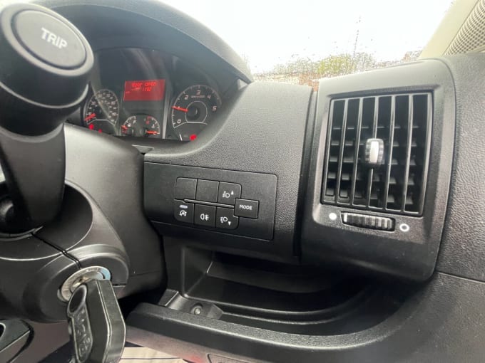 2025 Vauxhall Movano