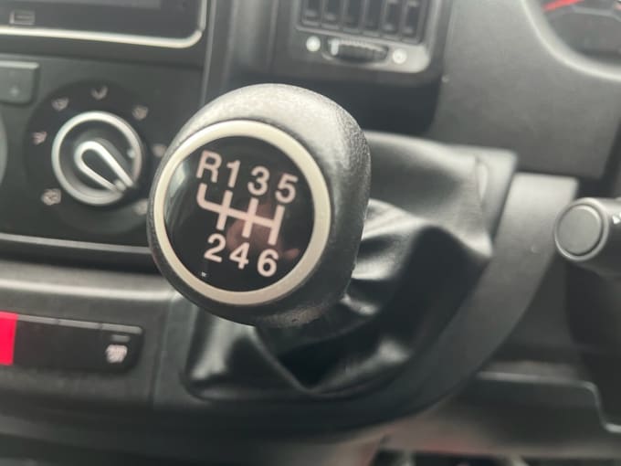 2025 Vauxhall Movano