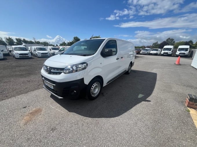 2025 Vauxhall Vivaro