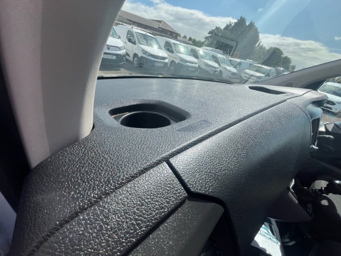 2025 Vauxhall Vivaro