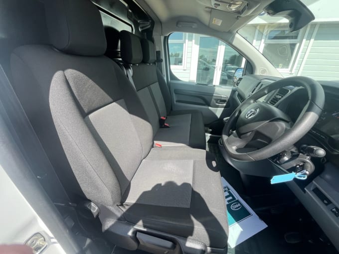 2025 Vauxhall Vivaro