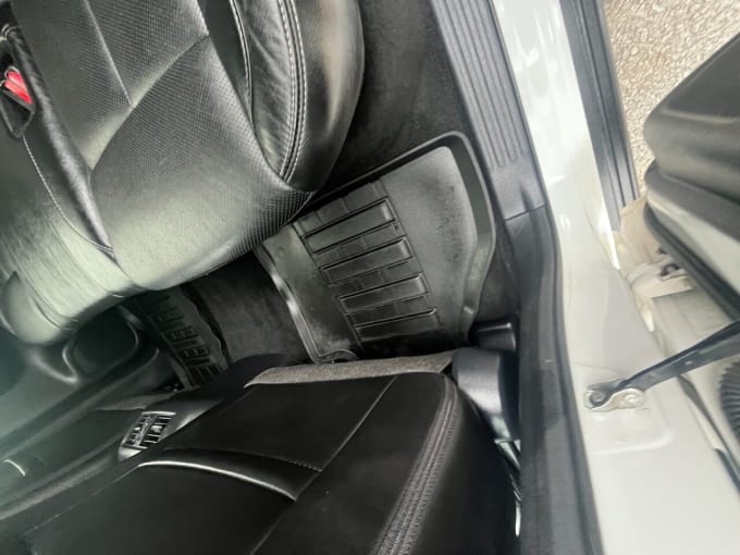 2025 Nissan Navara