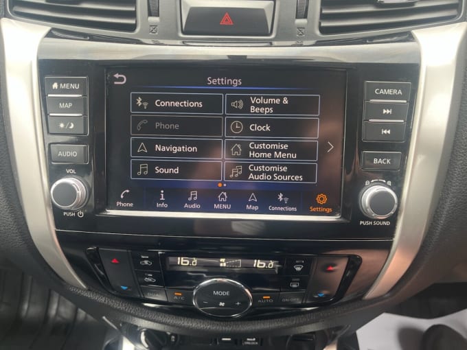 2025 Nissan Navara